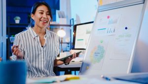 o que faz um assistente de marketing