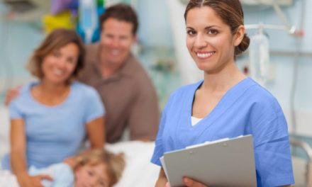 O Que Faz um Técnico Auxiliar de Saúde: Funções, Tarefas e Salário